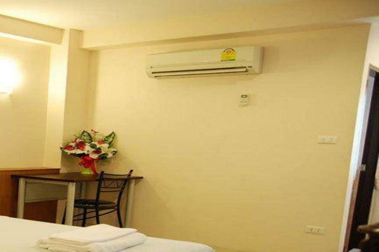 Hotel Rambuttri House Bangkok Esterno foto