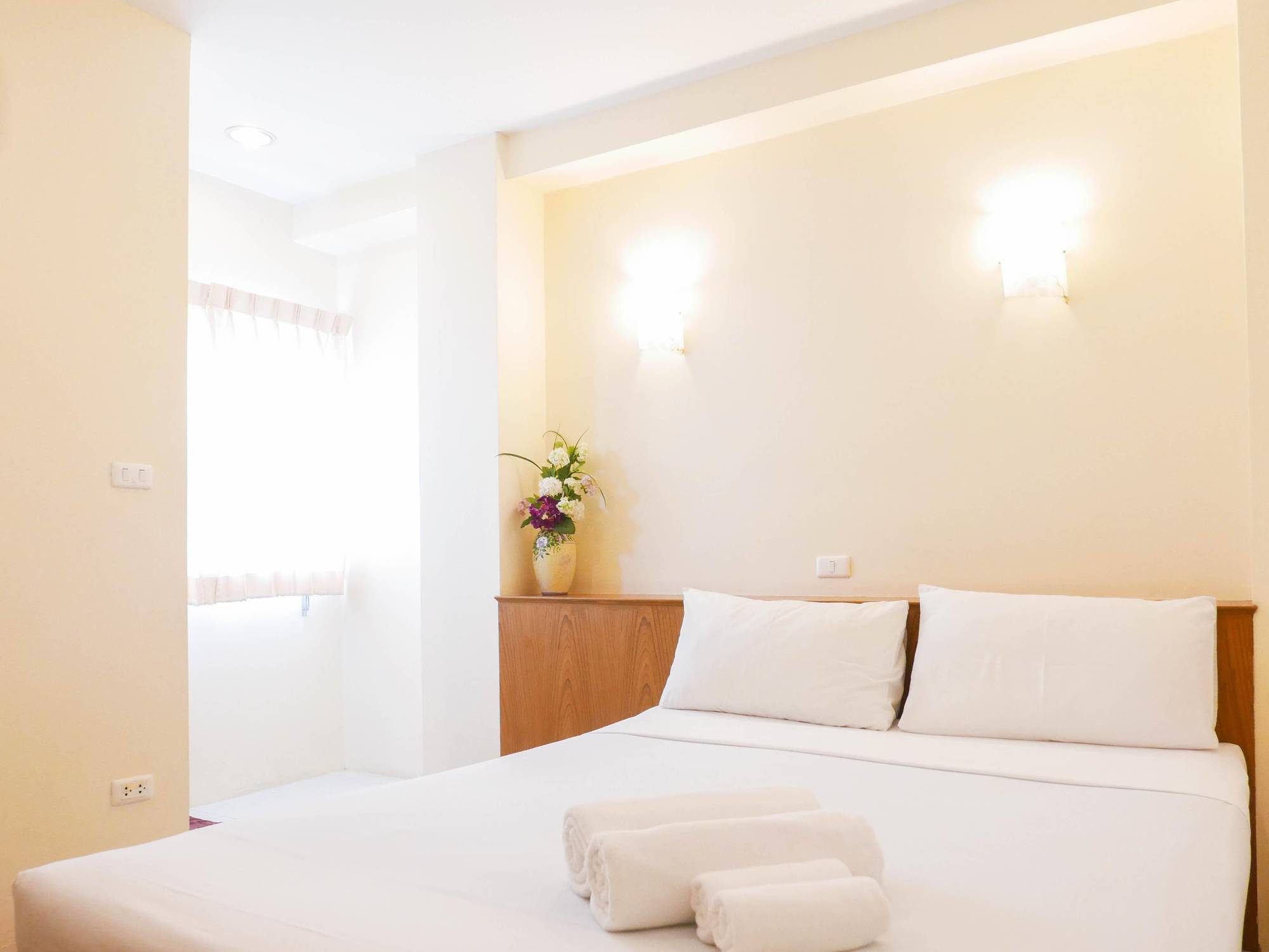 Hotel Rambuttri House Bangkok Esterno foto